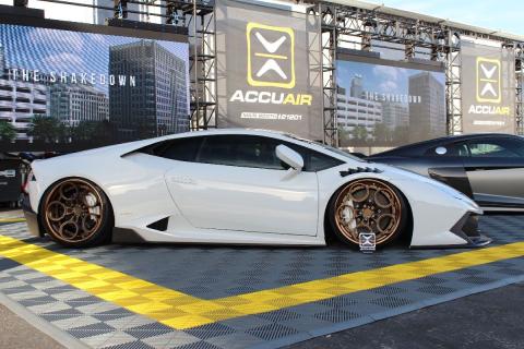 Lamborghini Huracán con suspensión neumática. Lamborghini Huracán con suspensión neumática.
