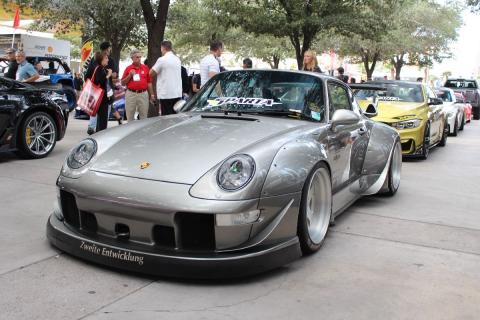 RWB-911. No lleva suspensión neumática, sino un chasis rebajado. RWB-911. No lleva suspensión neumática, sino un chasis rebajado.