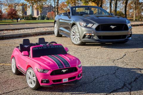 Ford Mustang de Fisher Price. Ford Mustang de Fisher Price.