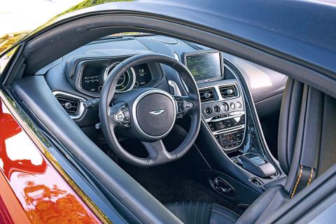 Comparativa en lo alto: DB11/Continental GT Speed/AMG S Comparativa en lo alto: DB11/Continental GT Speed/AMG S
