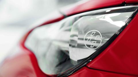prueba nuevo toyota GT86 2017 detalle faro delantero prueba nuevo toyota GT86 2017 detalle faro delantero