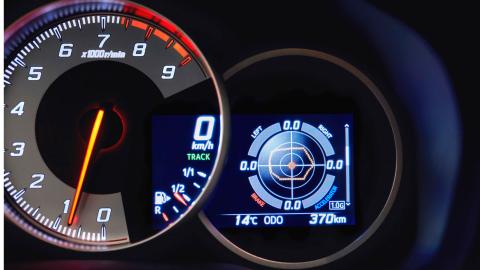 prueba nuevo toyota GT86 2017 instrumentación prueba nuevo toyota GT86 2017 instrumentación