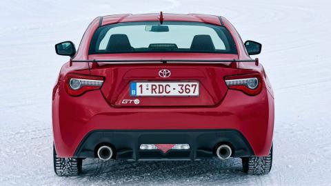 prueba nuevo toyota GT86 2017 trasera estática prueba nuevo toyota GT86 2017 trasera estática