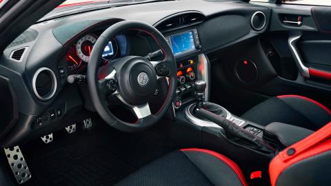 prueba nuevo toyota GT86 2017 interior prueba nuevo toyota GT86 2017 interior