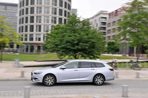 Probamos el Opel Insignia Sorts Tourer 2017 Probamos el Opel Insignia Sorts Tourer 2017