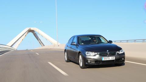 Prueba BMW 330e Prueba BMW 330e hibrido enchufable electrico berlina eficiente