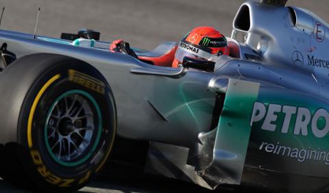 Schumacher manda en el segundo día de tests de F1 en Jerez
