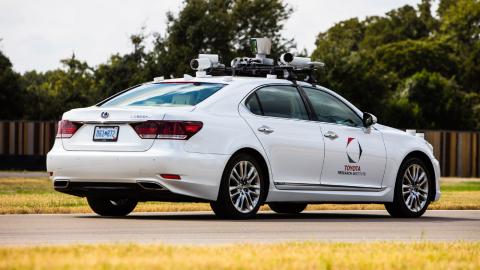 Nueva evolución del coche autónomo de Toyota Versión 2.1 del coche autónomo de Toyota