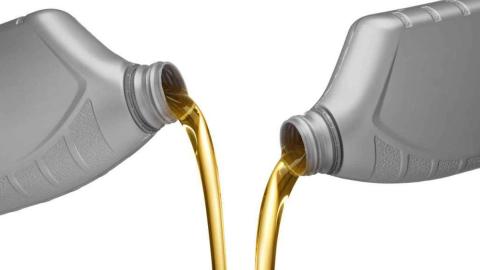 ¿Por qué los F1 queman aceite como combustible ? ¿Por qué los F1 queman aceite como combustible ?