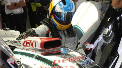 Alonso prueba el Toyota de Le Mans Alonso prueba el Toyota de Le Mans