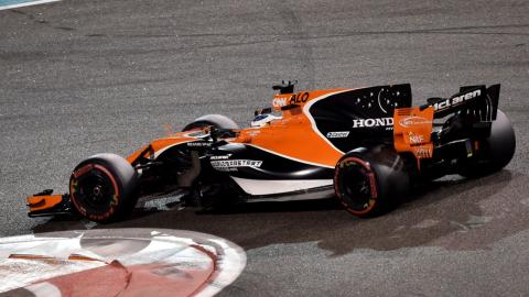 Fernando Alonso durante el GP de Abu Dhabi F1 2017 Fernando Alonso durante el GP de Abu Dhabi F1 2017