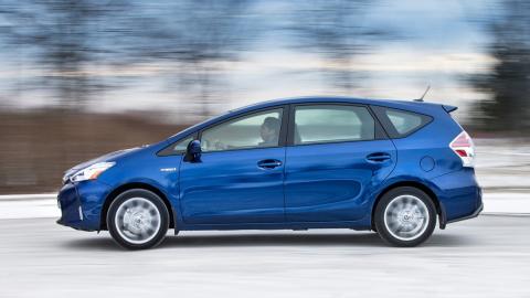 Todos los coches híbridos que puedes comprar - Toyota Prius + Todos los coches híbridos que puedes comprar - Toyota Prius +