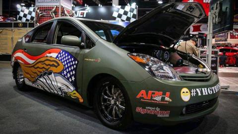 Toyota Prius con motor Hellcat Toyota Prius con motor Hellcat
