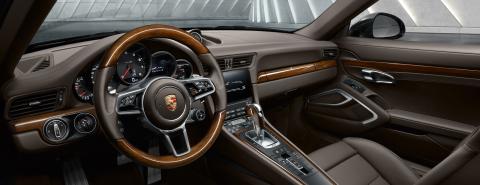 Tres datos del interior del Porsche 911 Carrera -