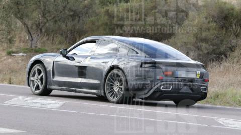 Fotos espía Porsche Mission E Fotos espía Porsche Mission E