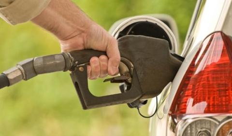 Tres razones por las que el coche gasta más gasolina