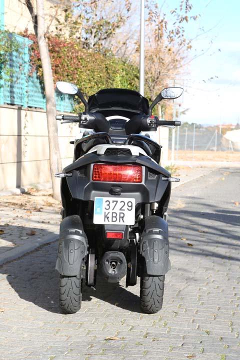 Prueba Quadro4, la moto de cuatro ruedas para el carnet B Prueba Quadro4, la moto de cuatro ruedas para el carnet B