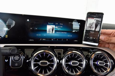 Mercedes Clase A vs Volkswagen Golf Mercedes Clase A vs Volkswagen Golf