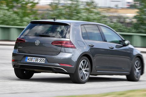 Mercedes Clase A vs Volkswagen Golf Mercedes Clase A vs Volkswagen Golf