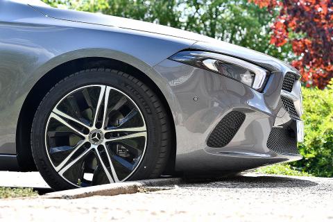 Mercedes Clase A vs Volkswagen Golf Mercedes Clase A vs Volkswagen Golf