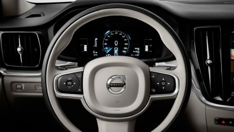 Volvo V60 Cross Country 2019 (volante) Volvo V60 Cross Country 2019 (volante)