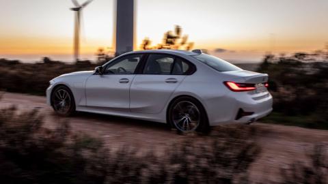 BMW 330e BMW 330e