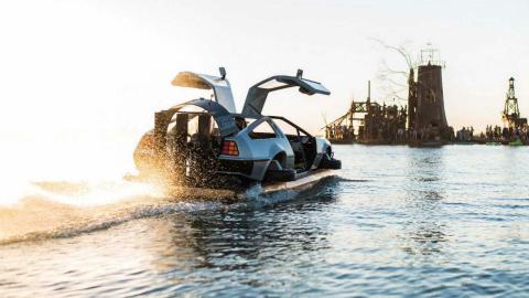 DeLorean hovercraft DeLorean hovercraft