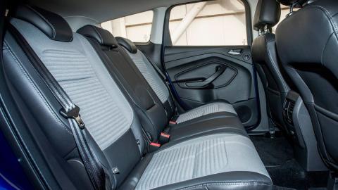 Ford Kuga 2018 (plazas traseras) Ford Kuga 2018 (plazas traseras)