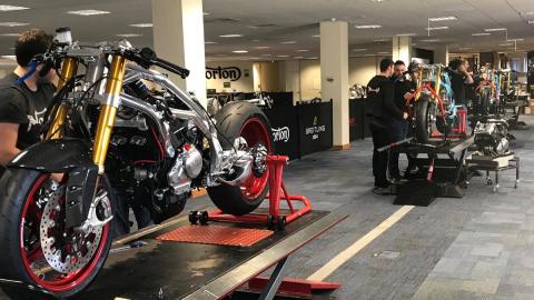 Norton V4 SS fabrica donington fabricacion produccion linea montaje moto