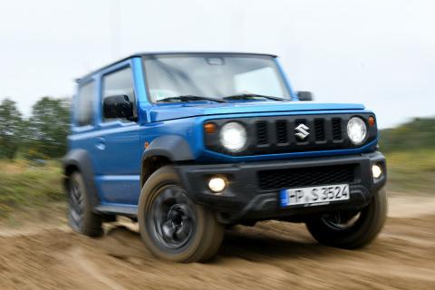 Suzuki Jimny vs Fiat Panda 4x4 Suzuki Jimny vs Fiat Panda 4x4