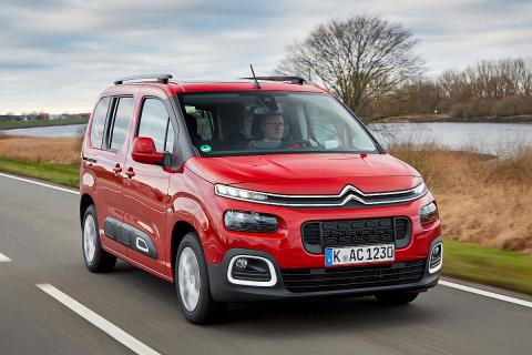 Citroën Berlingo vs Ford Tourneo y Volkswagen Caddy Citroën Berlingo vs Ford Tourneo y Volkswagen Caddy