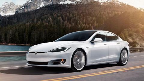 Tesla Model S (lateral) Tesla Model S (lateral)