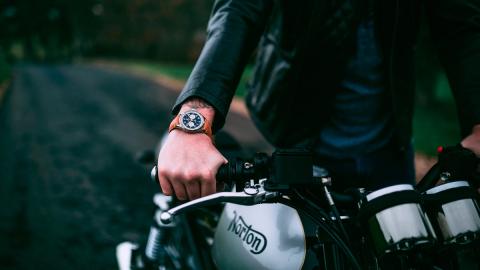 Norton Breitling Limited Edition lujo britanico moto commando 961