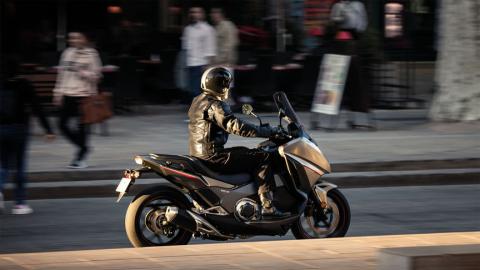Honda Integra motos scooter maxiscooter urban gt carretera ciudad
