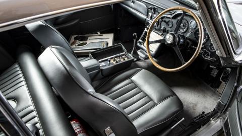 Aston Martin DB5 de James Bond Aston Martin DB5 de James Bond