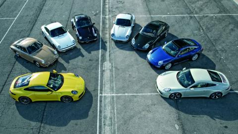 ocho generaciones del Porsche 911 en circuito ocho generaciones del Porsche 911 en circuito