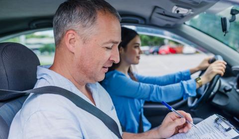 Autoescuela, examen de conducir Autoescuela, examen de conducir
