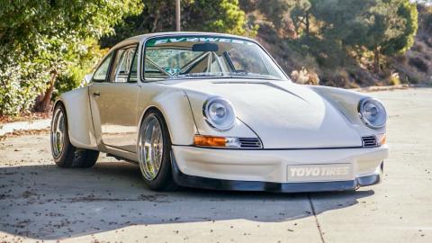 Porsche 911 E-RWB Porsche 911 E-RWB