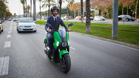 moto electrica barcelona verde