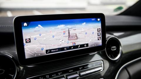 Sistema infoentretenimiento MBUX Mercedes Clase V Sistema infoentretenimiento MBUX Mercedes Clase V