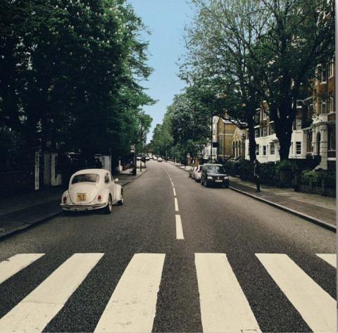 50 años de 'Abbey Road' de Los Beatles y la historia del paso de cebra más famoso del mundo 50 años de 'Abbey Road' de Los Beatles y la historia del paso de cebra más famoso del mundo
