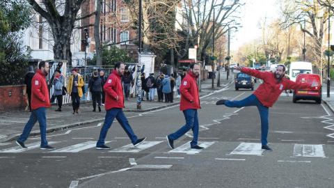 50 años de 'Abbey Road' de Los Beatles y la historia del paso de cebra más famoso del mundo