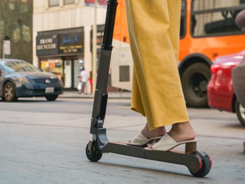 Detenido por circular a 100 km/h en su patinete eléctrico Patinete eléctrico