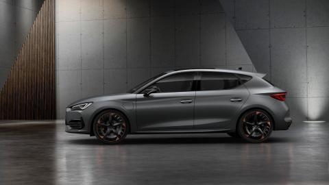 Cupra León 2020 compacto deportivo altas prestaciones español hibrido mate gris
