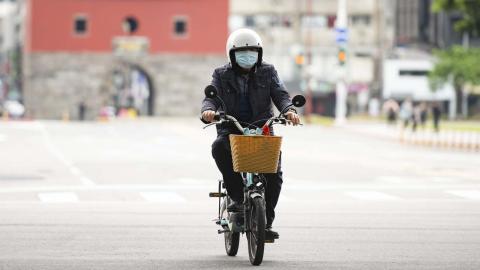 Razones para ir en moto con coronavirus Razones para ir en moto con coronavirus