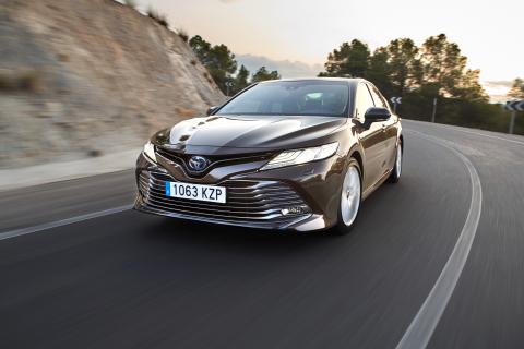 virtudes y defectos toyota camry 2020_principal virtudes y defectos toyota camry 2020_principal