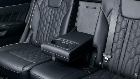 Tour virtuale di Kia Sorento 2020 Auto per tre seggiolini