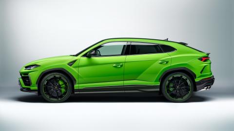 lamborghini-urus-pearl-capsule lamborghini-urus-pearl-capsule