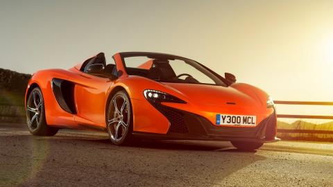 coches-calle-fernando-alonso coches-calle-fernando-alonso