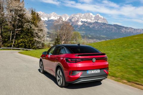 Test VW ID.5, the electric SUV Coupé of the Germans